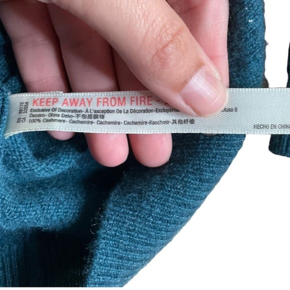 Saturday Sunday blue long sleeve 100% cashmere sweater - Picture 2 of 4